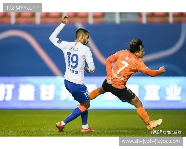 足协杯战幕拉开草根球队闪耀舞台点燃全民足球热情 足协杯战幕拉开草根球队闪耀舞台点燃全民足球热情